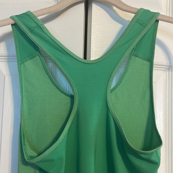 NWOT Nike Dri-fit racerback tank in green size XS - Picture 6 of 7